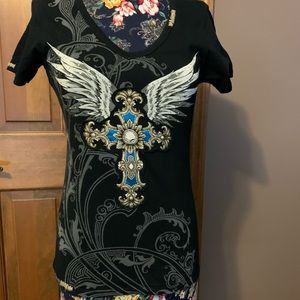 Womens Rebel Spirit V-neck T-shirt. Barely worn.